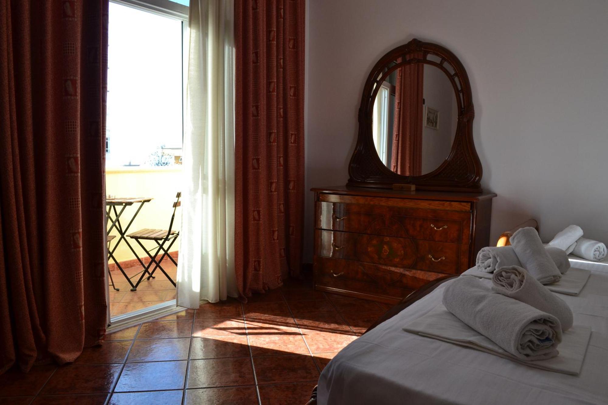 Central 5 Bedrooms Apartment Partial Seaview Vlorë Exterior foto