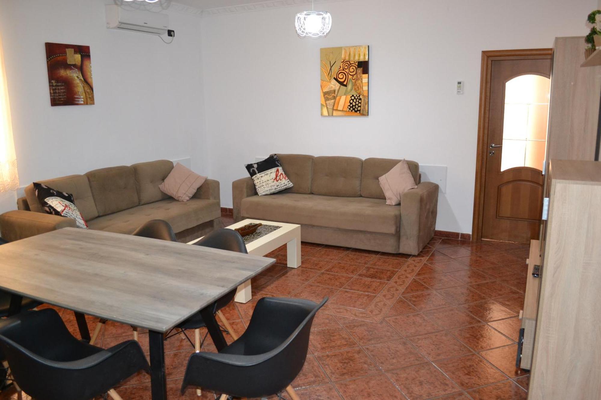 Central 5 Bedrooms Apartment Partial Seaview Vlorë Exterior foto