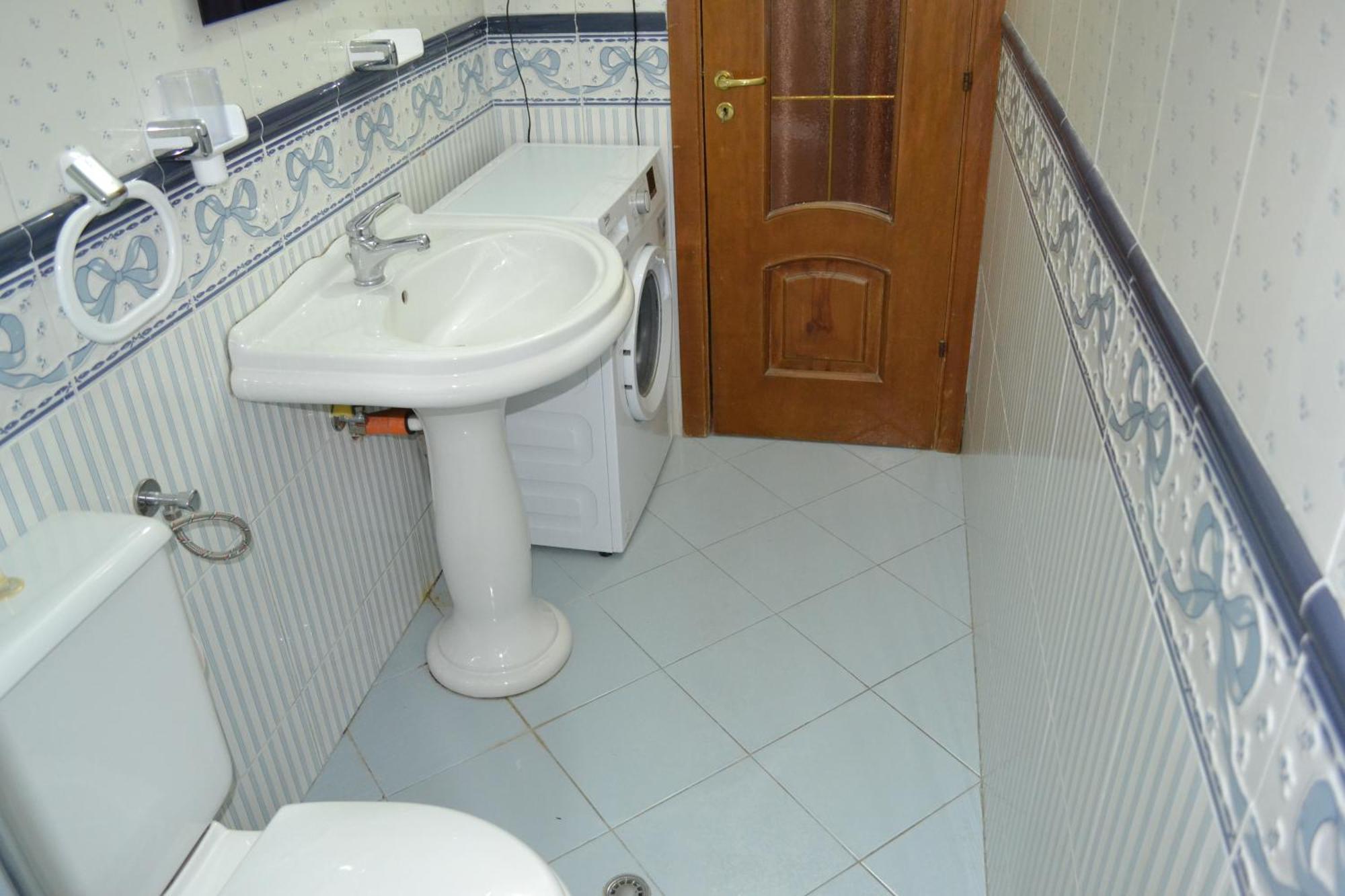 Central 5 Bedrooms Apartment Partial Seaview Vlorë Exterior foto